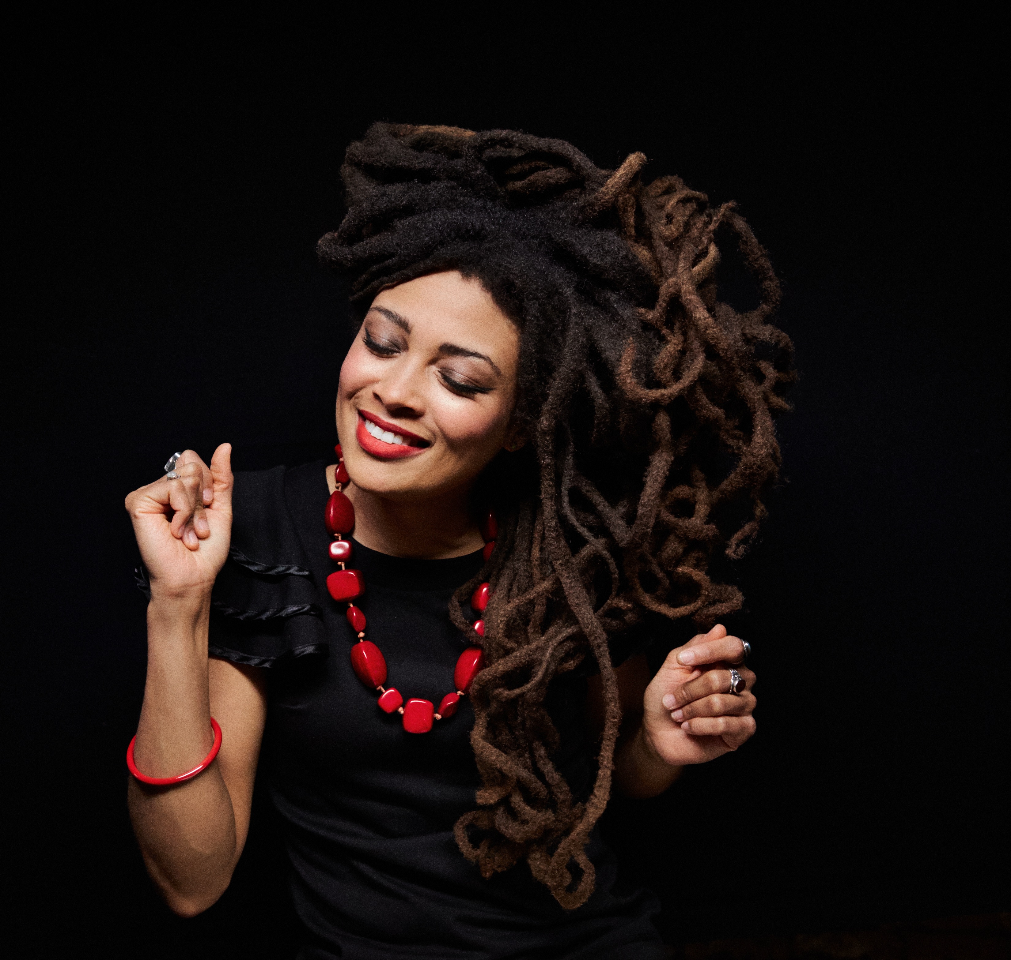 Valerie June 